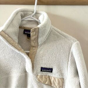 Patagonia | white re tool snap button fleece